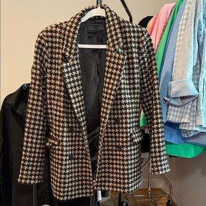 Blank NYC Black and Tan Houndstooth Blazer